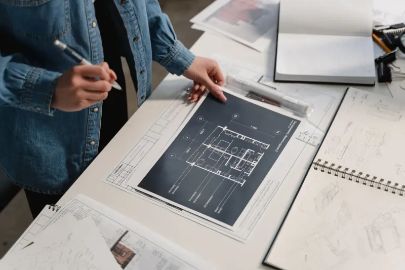 What Holds an Essay Together: The Hidden Architecture Behind Arguments That Actually Land