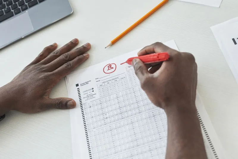 What Your Professor Didn't Say: Reading the Gaps in Academic Feedback